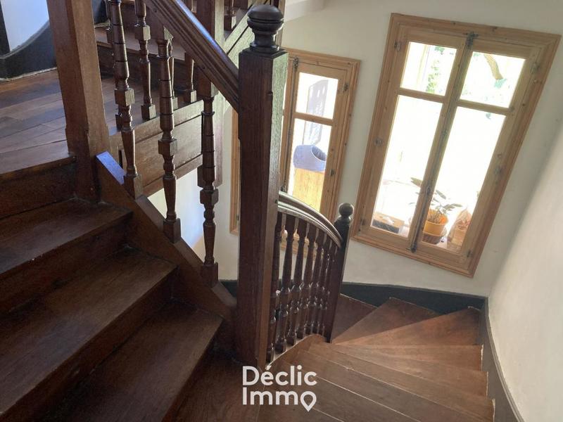 Maison - 195 m² - 7 pièces