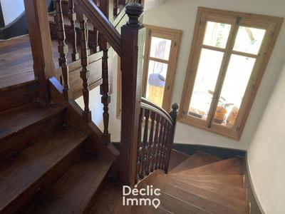 Maison - 195 m² - 7 pièces