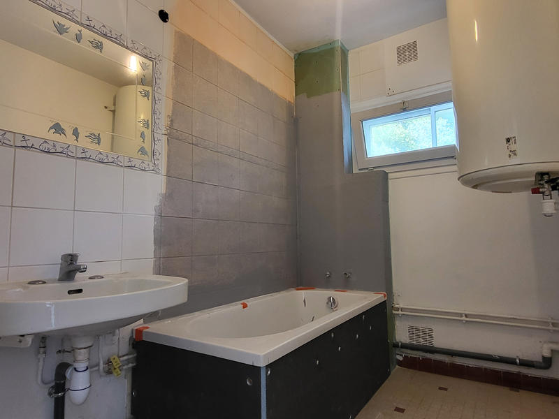 Propriété - 560 m² - 28 pièces