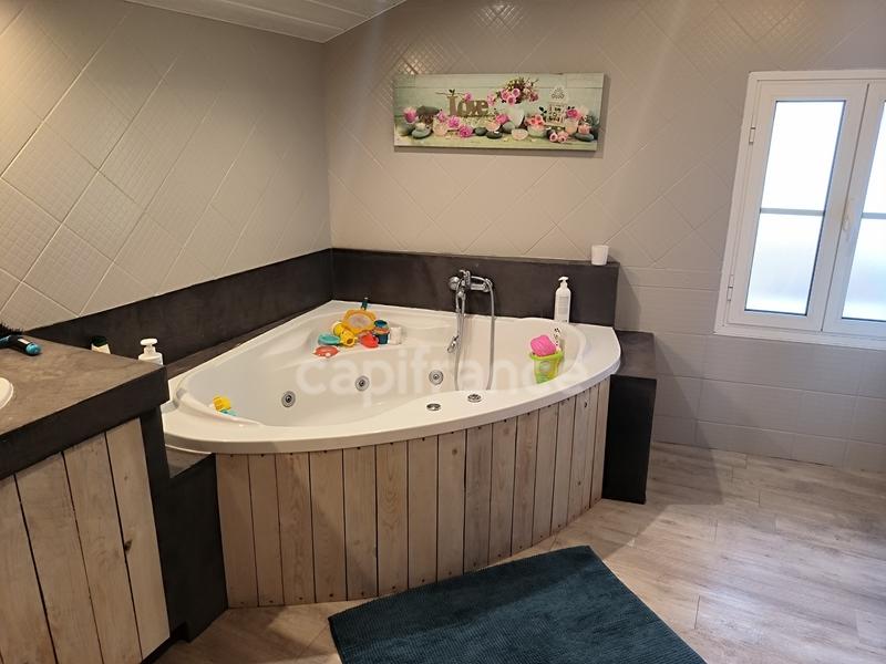 Maison - 142 m² - 4 pièces