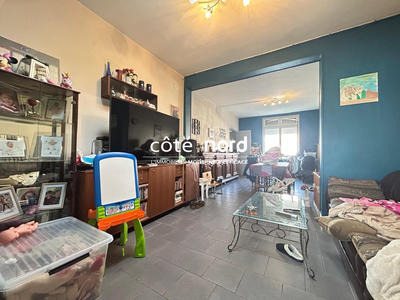 Maison - 96 m² - 5 pièces