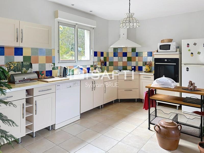 Maison - 136 m² - 5 pièces