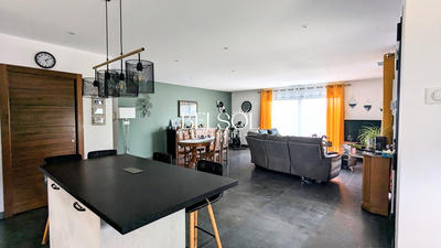 Maison - 263 m² - 6 pièces