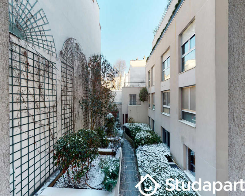 Chambre - 90 m² - 1 pièce