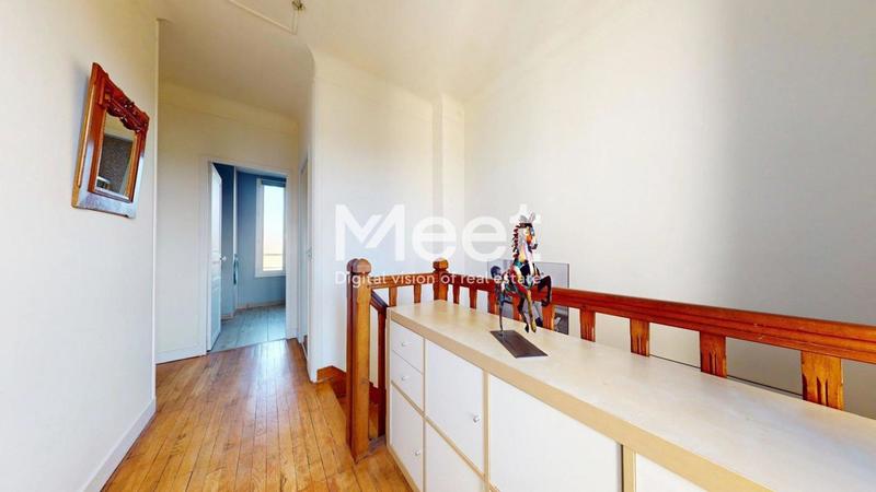 Maison - 93 m² - 5 pièces