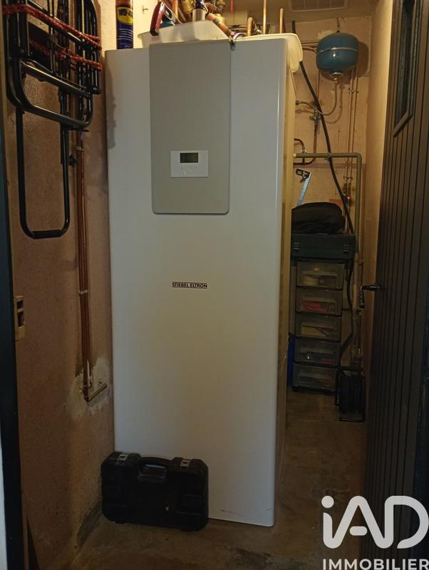 Maison - 201 m² - 7 pièces