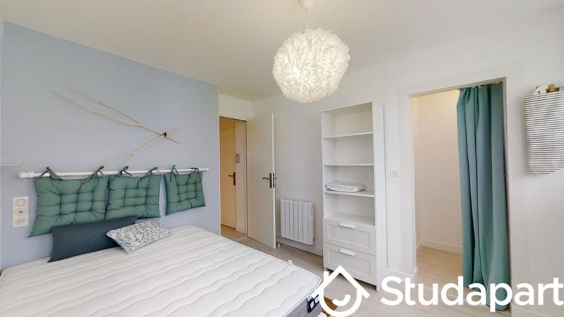 Chambre - 10 m² - 1 pièce