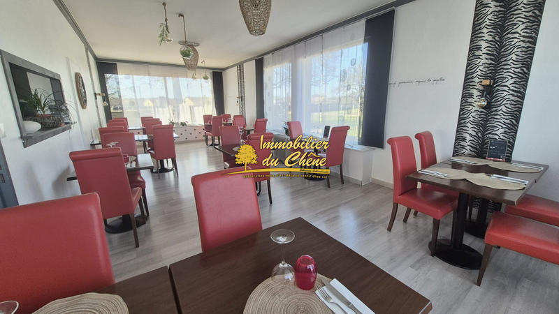 Maison - 218 m² - 10 pièces