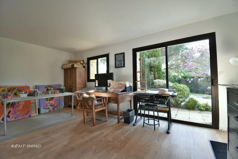 Maison traditionnelle - 210 m² - 9 pièces