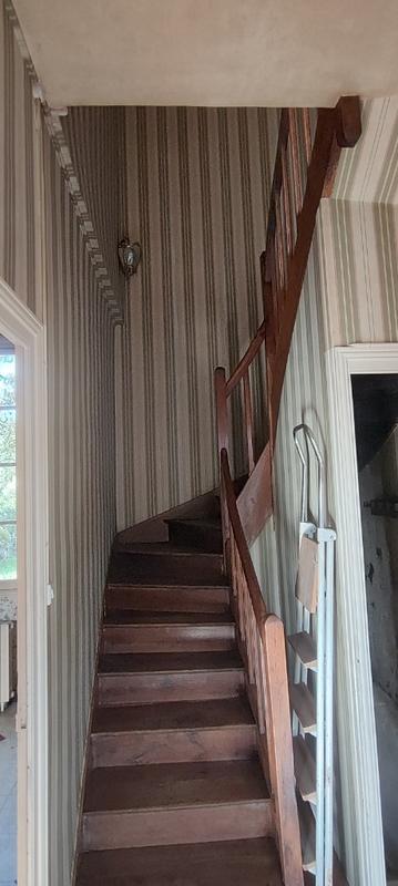 Maison - 180 m² - 6 pièces