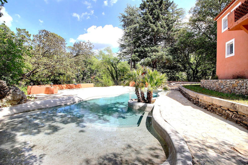 Maison - 168 m² - 5 pièces