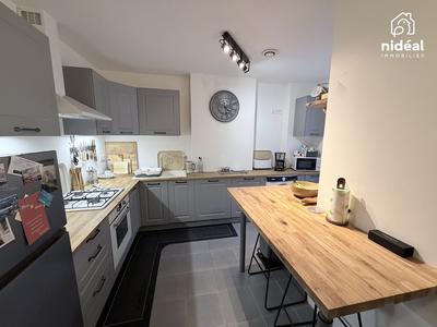 Maison - 90 m² - 4 pièces