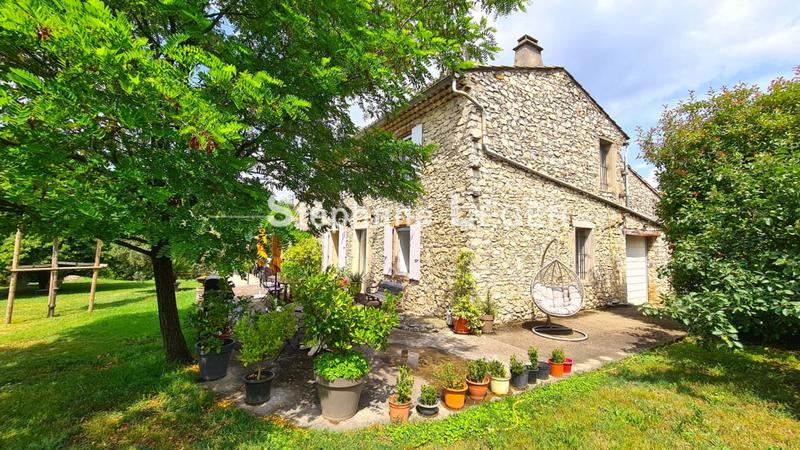 Maison - 158 m² - 7 pièces