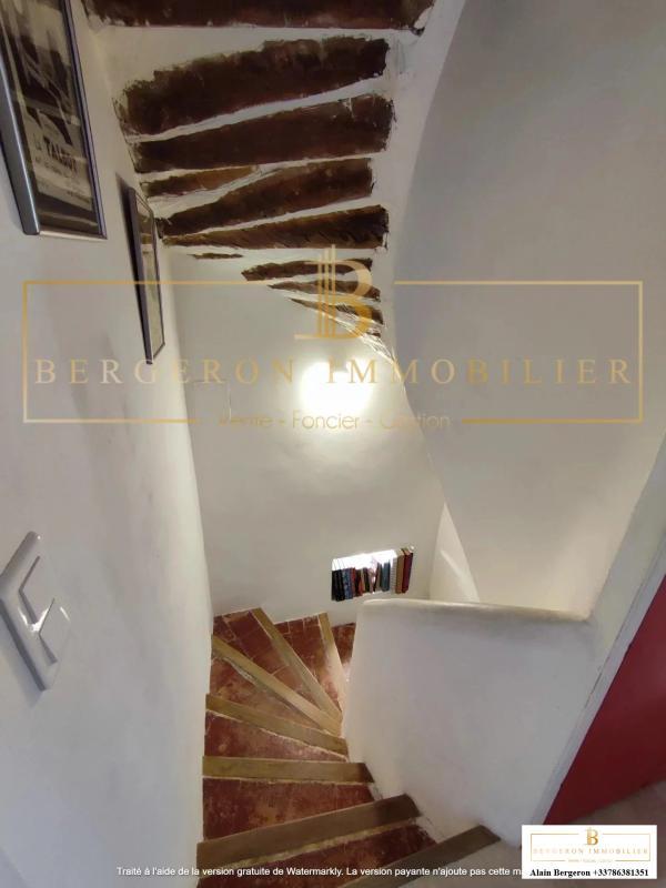 Maison traditionnelle - 92 m² - 4 pièces