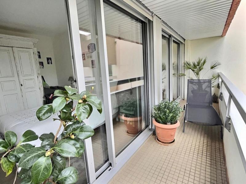 Appartement - 90 m² - 4 pièces