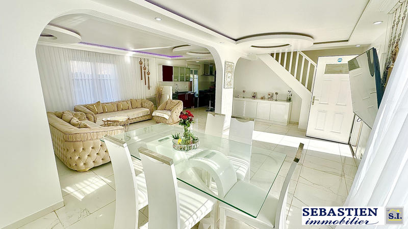 Maison - 116 m² - 6 pièces