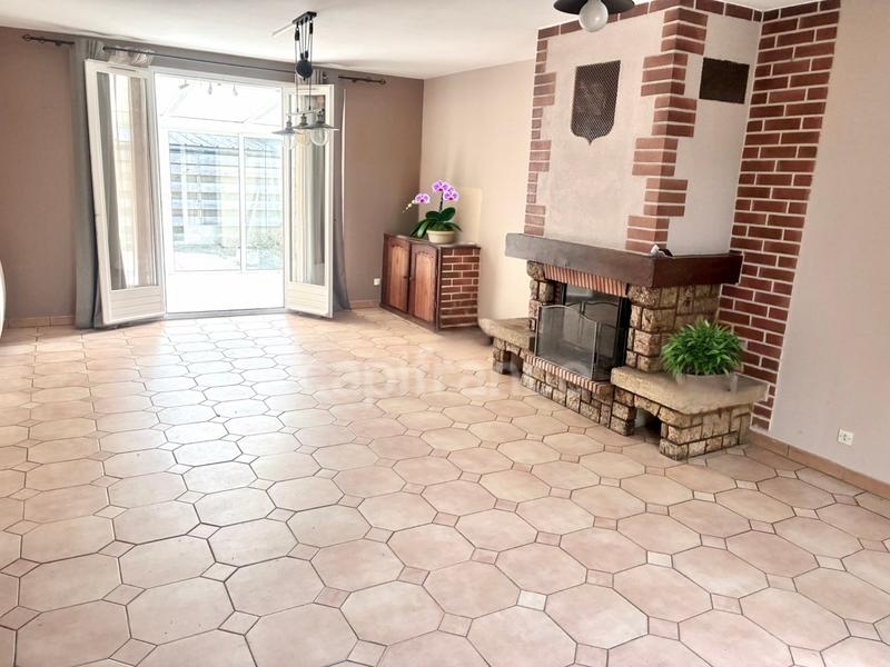 Maison - 101 m² - 6 pièces