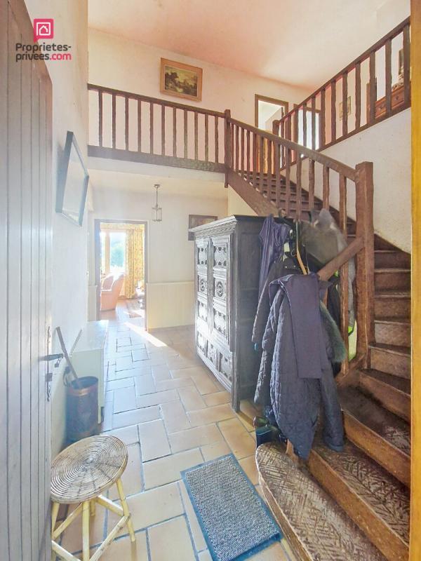 Maison - 180 m² - 8 pièces