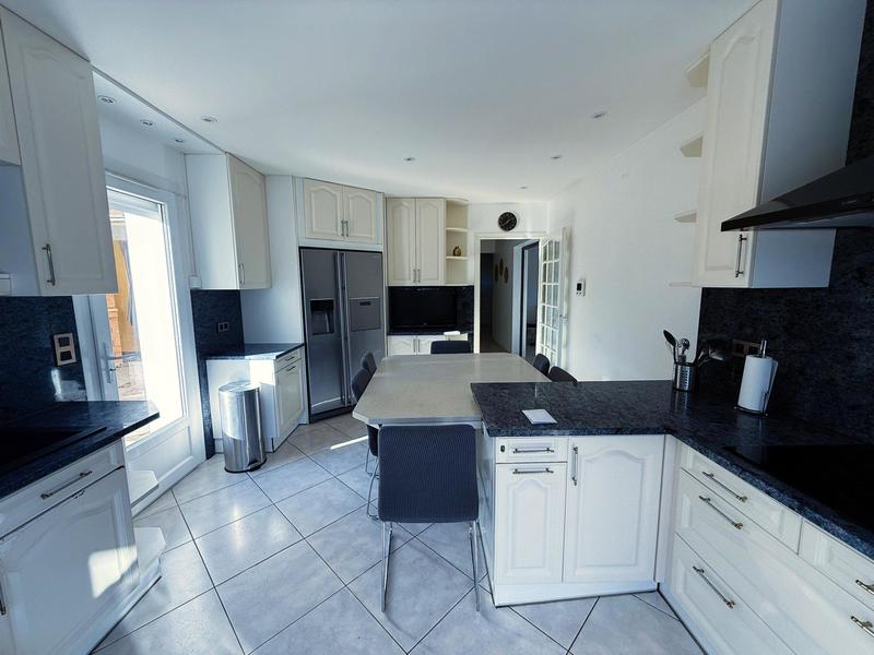 Appartement - 115 m² - 3 pièces