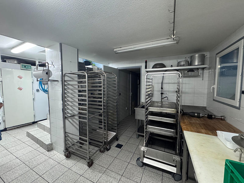 Local commercial - 220 m²