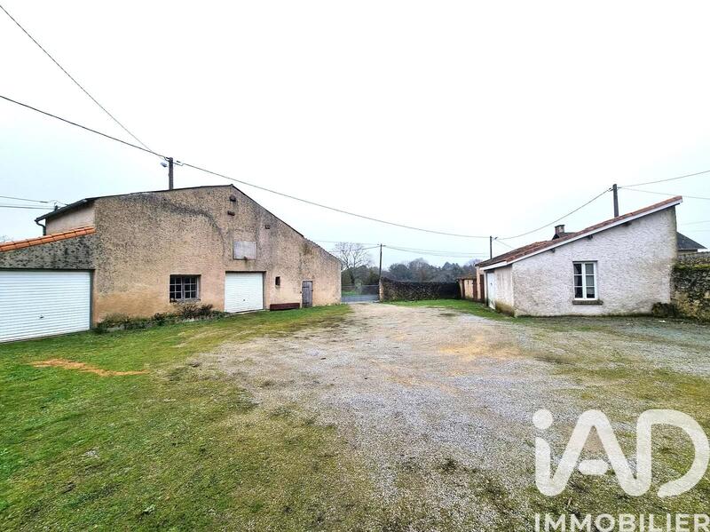 Maison de village - 224 m² - 9 pièces