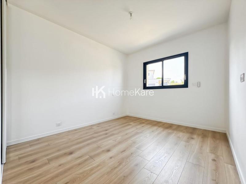 Maison - 122 m² - 5 pièces