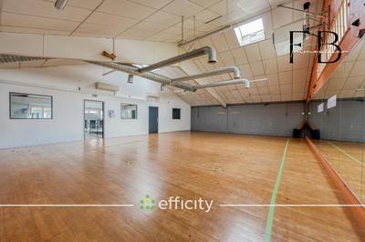 Local commercial - 714 m² - 7 pièces