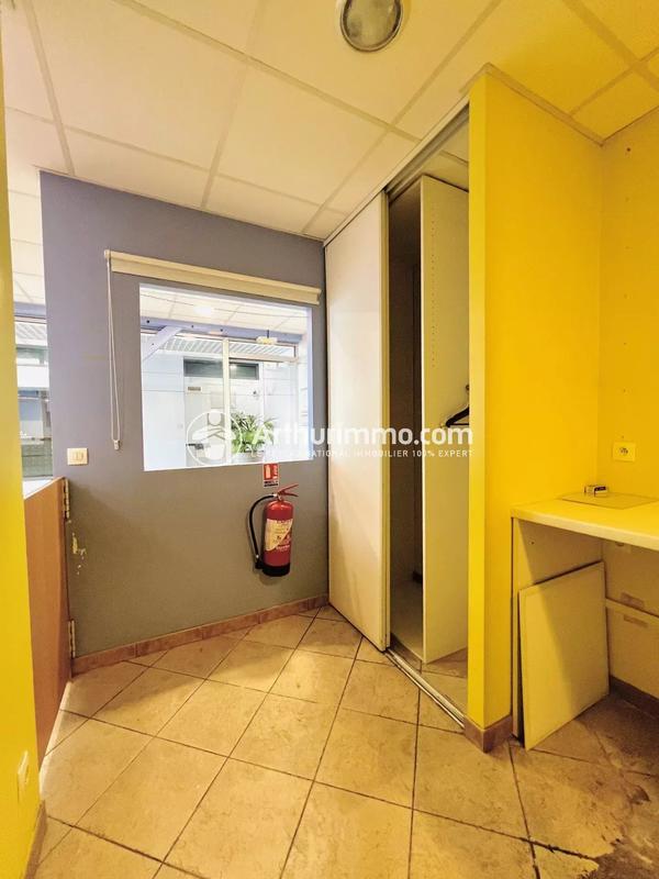 Bureau - 38 m² - 1 pièce