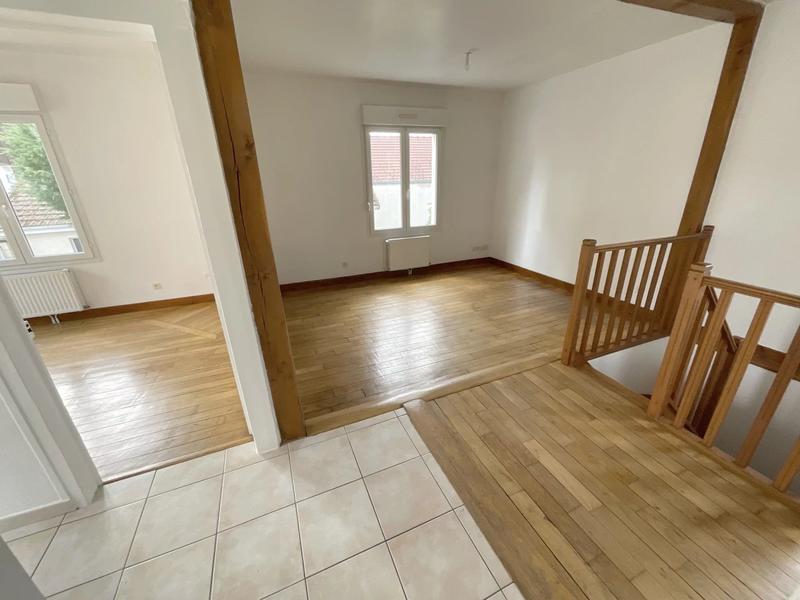 Maison - 99 m² - 5 pièces
