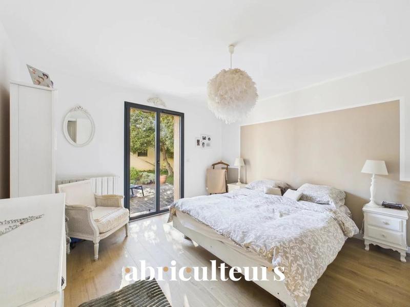 Maison ancienne - 252 m² - 8 pièces