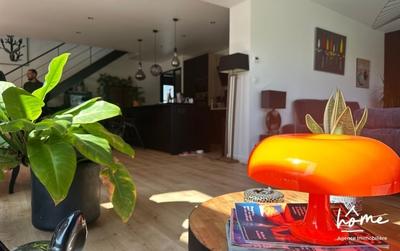 Maison contemporaine - 300 m² - 10 pièces