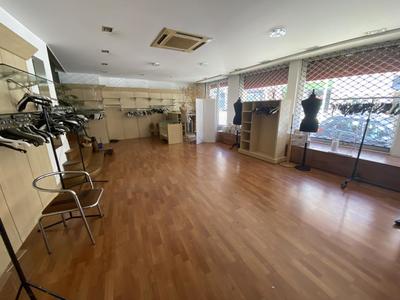 Local commercial - 250 m²