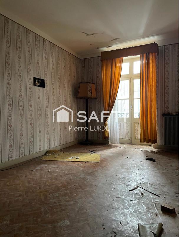 Maison de village - 284 m² - 7 pièces