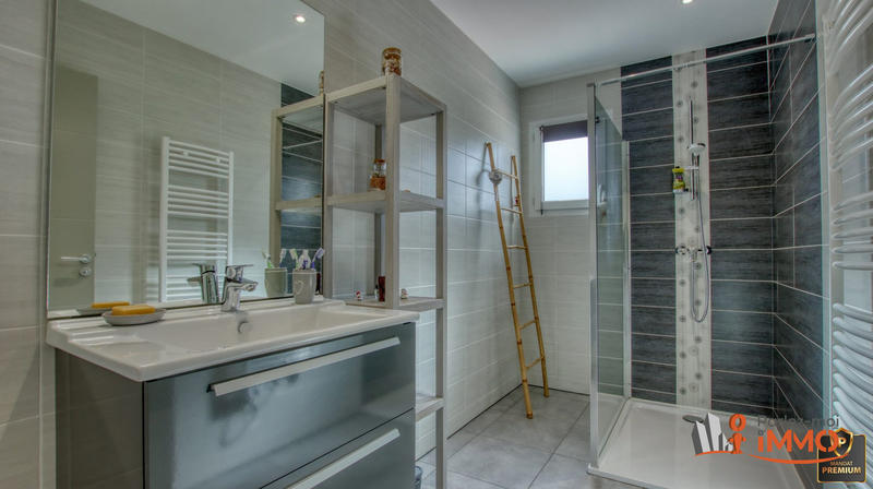 Maison - 97 m² - 4 pièces