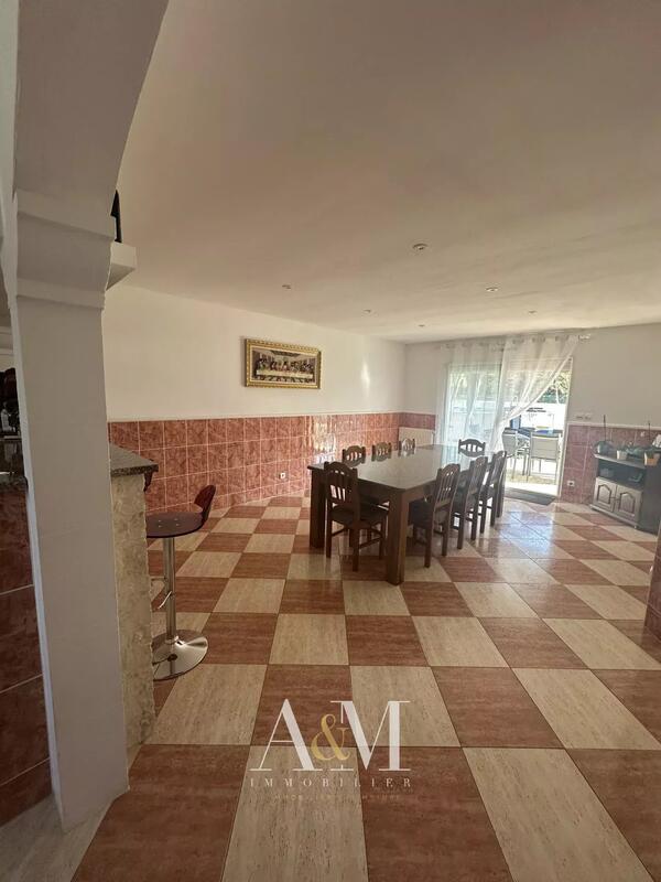 Maison - 150 m² - 6 pièces