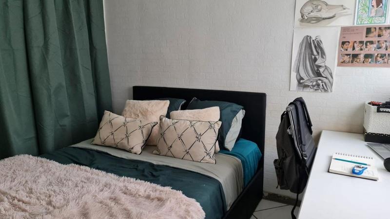 Appartement - 99 m² - 6 pièces