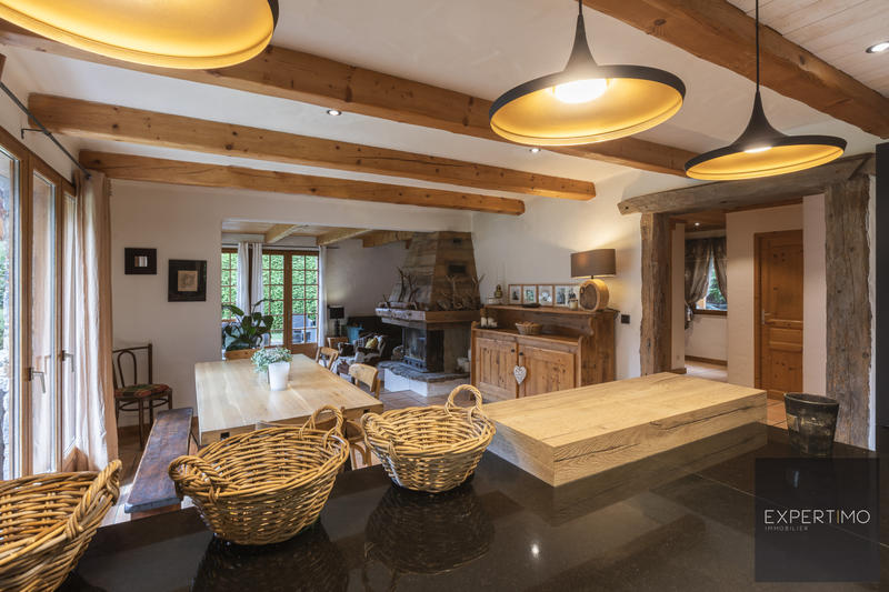 Maison - 176 m² - 7 pièces