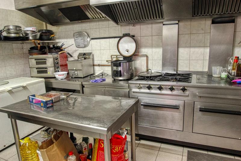 Local commercial - 80 m² - 2 pièces