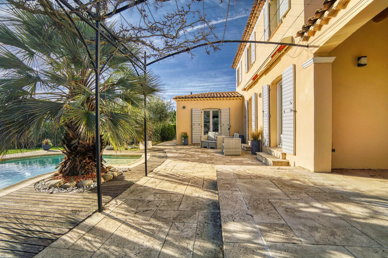 Villa - 156 m² - 6 pièces