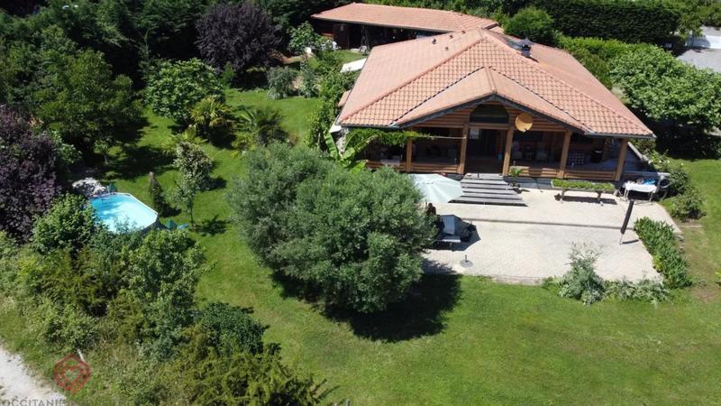 Maison de bois - 180 m² - 5 pièces