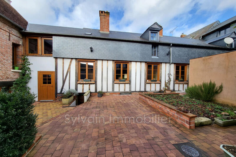 Maison - 170 m² - 8 pièces