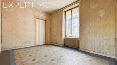 Maison - 91 m² - 7 pièces