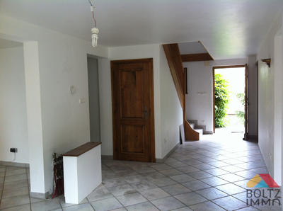 Maison - 121 m² - 6 pièces