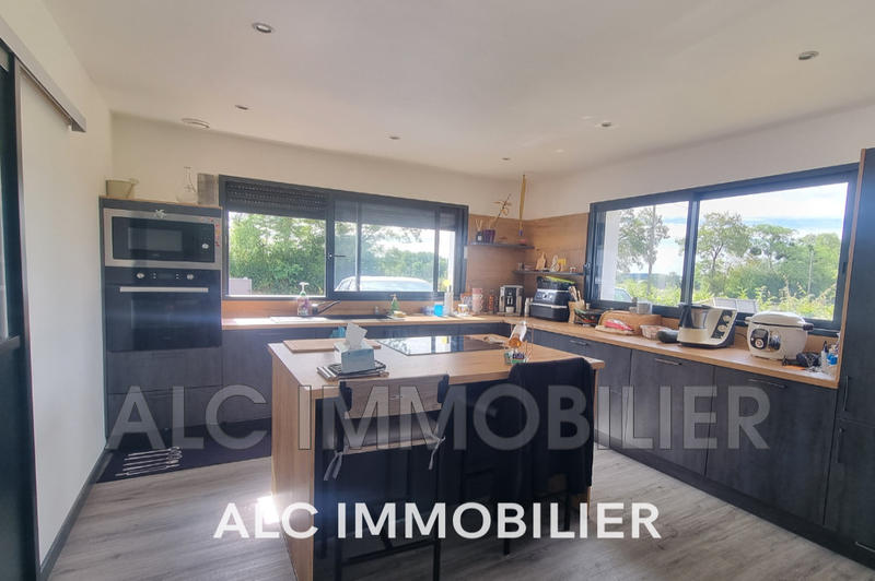 Maison - 148 m² - 5 pièces