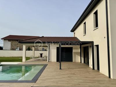 Maison - 157 m² - 5 pièces