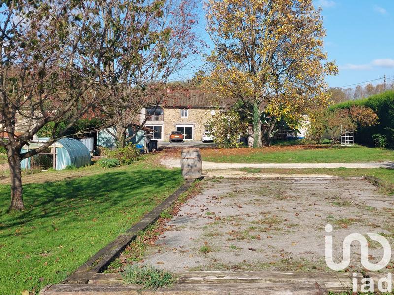 Maison - 220 m² - 5 pièces