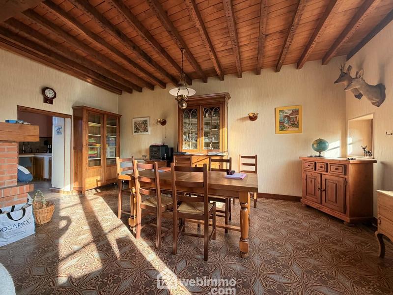 Maison - 226 m² - 7 pièces