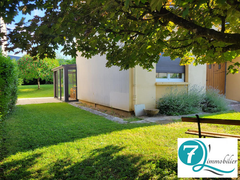 Maison - 104 m² - 10 pièces