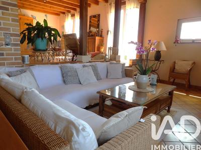 Maison - 202 m² - 8 pièces