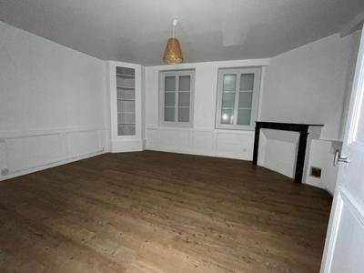 Maison de ville - 90 m² - 3 pièces